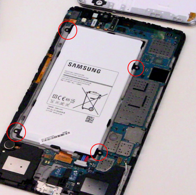 Samsung SM-T320 Galaxy Tab PRO 8.4 remove battery.jpg
